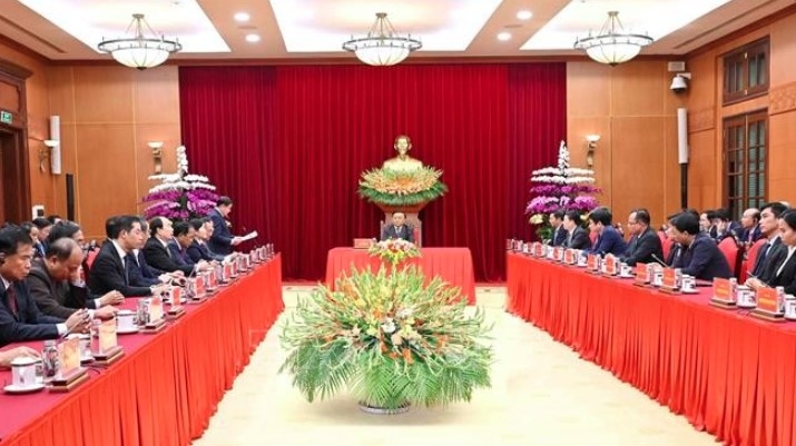 Senior Party official welcomes Lao provincial delegation